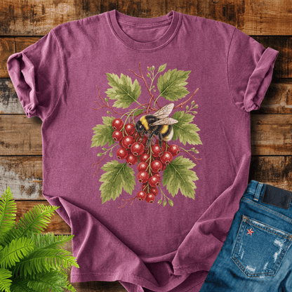 Bumblebee Berries T-shirt